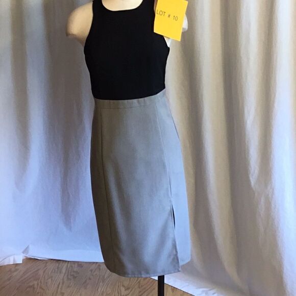 Sleeveless 2 tone dress in medium by C. LUCE - Picture 2 of 8